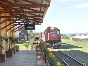 Homem morre atropelado por trem em ferrovia, Goiás