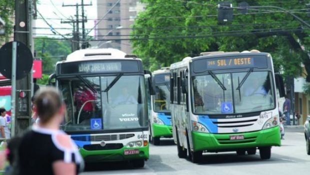 How to get to Unitom in Cascavel by Bus?