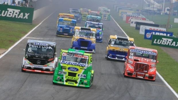 Beto Monteiro vence em Interlagos no encerramento da temporada da