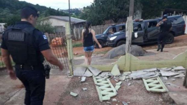 Mulher Se Revolta Com Pris O Do Irm O E Ataca Ex Cunhada Catve Com Portal De Not Cias De