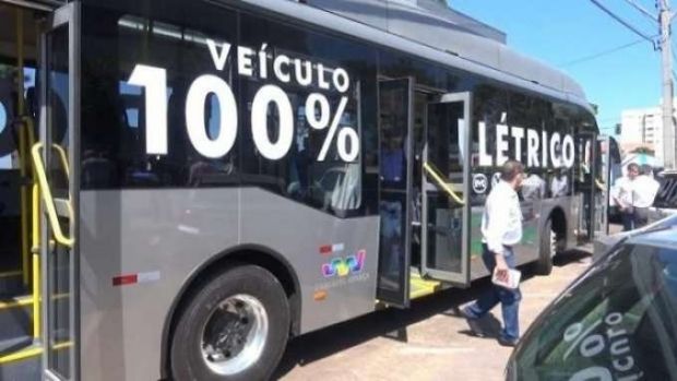 How to get to Unitom in Cascavel by Bus?