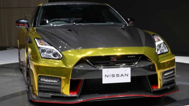 Nissan revela novo GT-R reestilizado com duas versões especiais