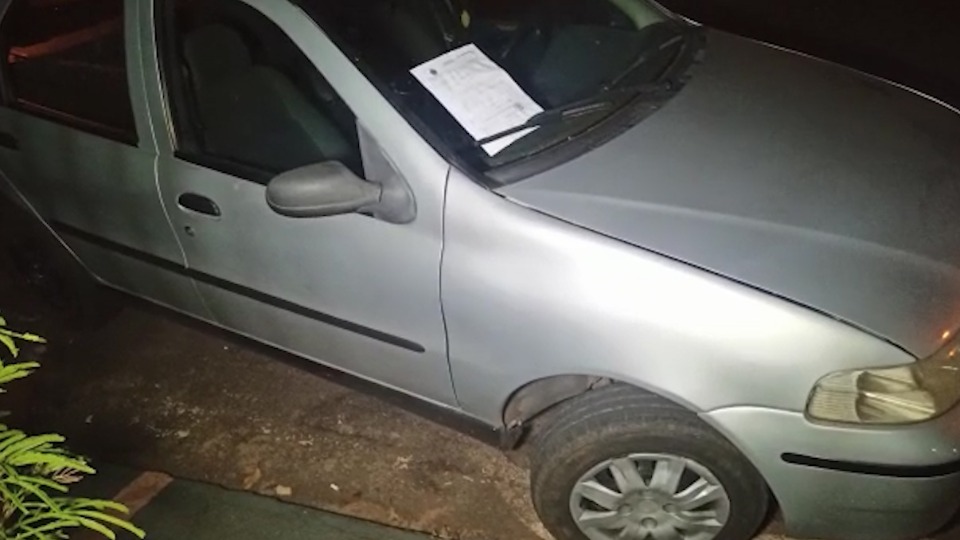 Carro com registro de furto é recuperado no Bairro Siena em Cascavel