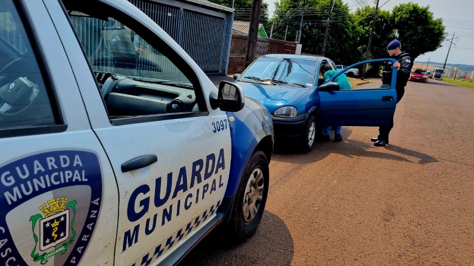 Carro com registro de furto é recuperado no Bairro Siena em Cascavel