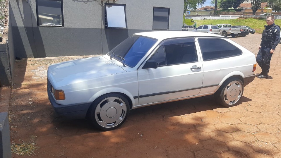 Carro com registro de furto é recuperado no Bairro Siena em Cascavel