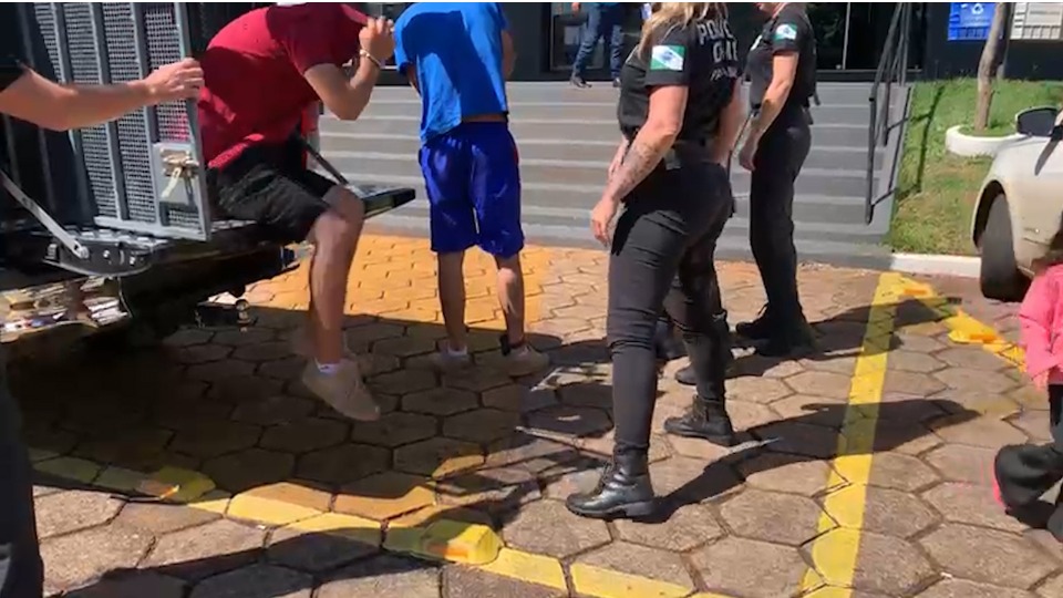 SE ARQUEAR CAMINHÃO É CRIME, TE APRESENTO A NOSSA QUADRILHA