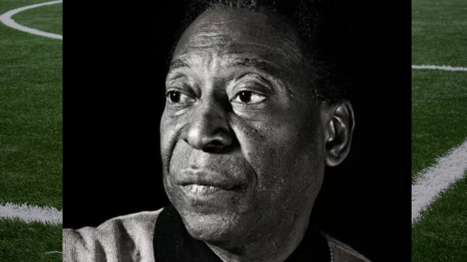 Morre Pelé, para sempre o maior jogador de futebol da história