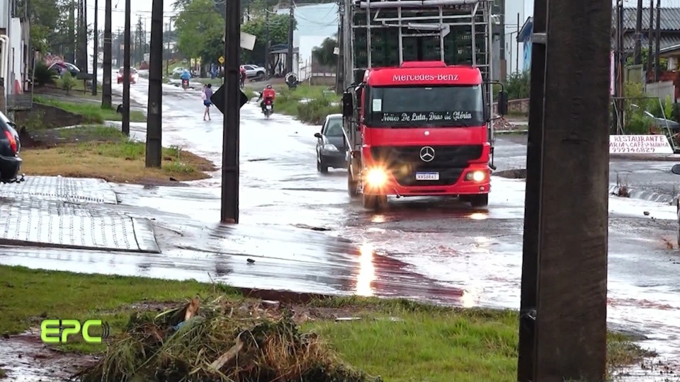 How to get to Unitom in Cascavel by Bus?