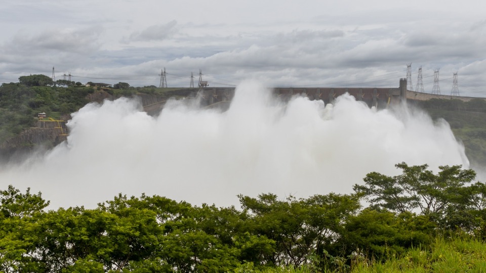 Nova estrutura da Amazônia Pneus é inaugurada com benção em Cascavel