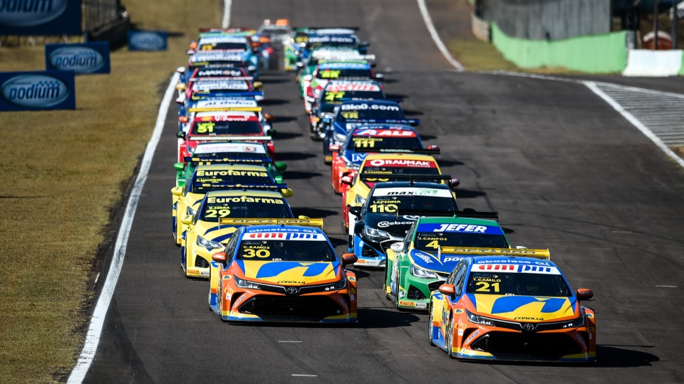 Stock Car inicia temporada 2023 com naming rights do BRB e mais de