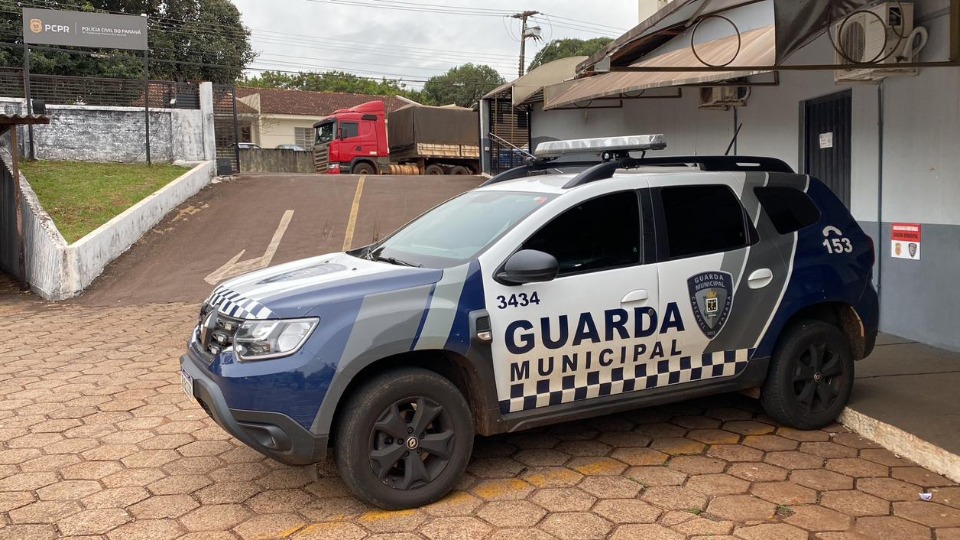 Carro com registro de furto é recuperado no Bairro Siena em Cascavel