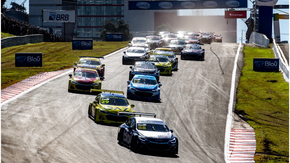 No Velocitta, Campos busca terceiro pódio em três fins de semanas da Stock  Car - Notícia de Stock Car