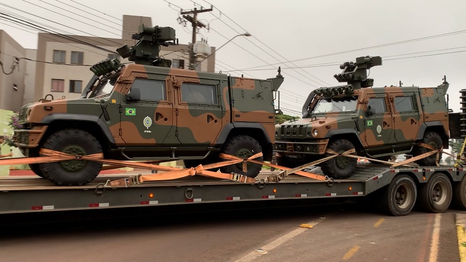 Exército brasileiro reforça presença na fronteira com Guiana e