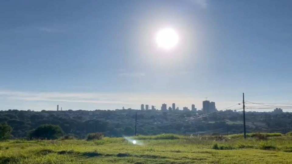 Domingo de sol forte e altas temperaturas no Paraná