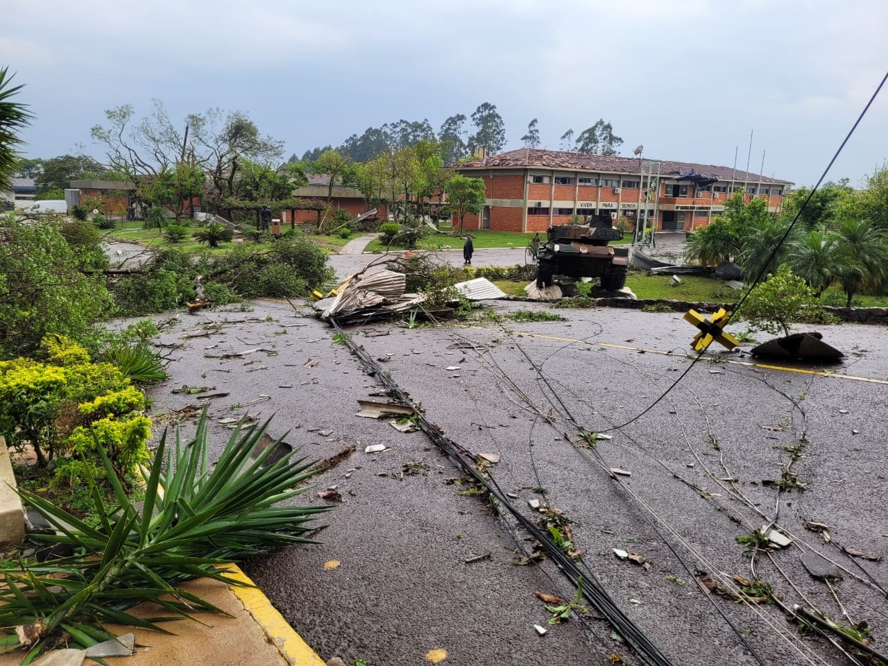 Defesa Civil de Cascavel segue com trabalhos de rescaldo do tornado