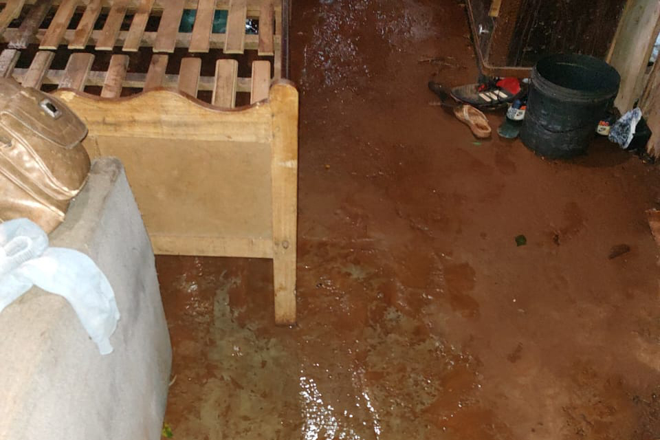 Chuvas intensas com alagamentos e granizo atingem várias cidades do Paraná